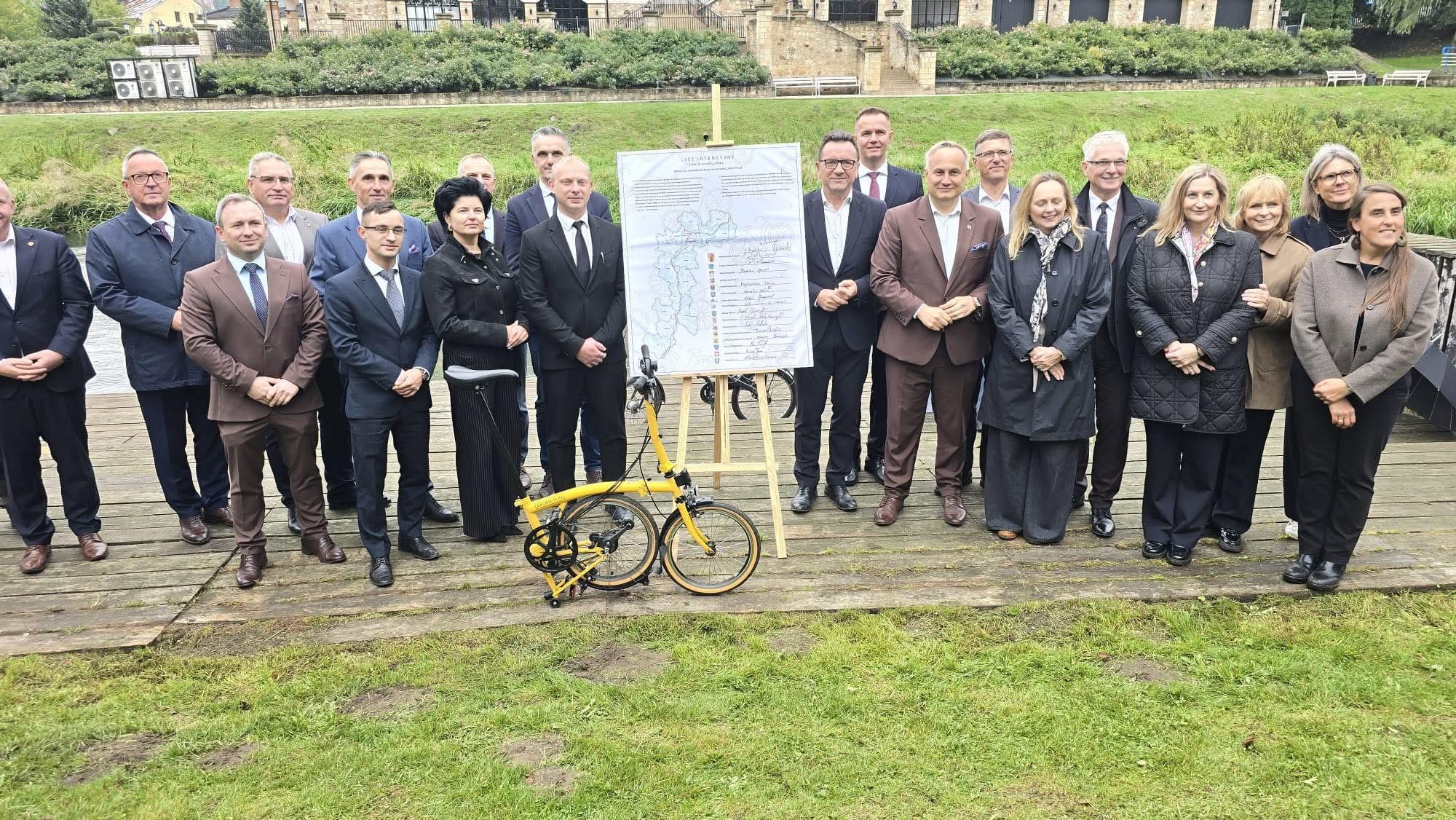 aktualność: Tomaszów Mazowiecki partnerem projektu Velo Pilica. Miasto podpisało list intencyjny
