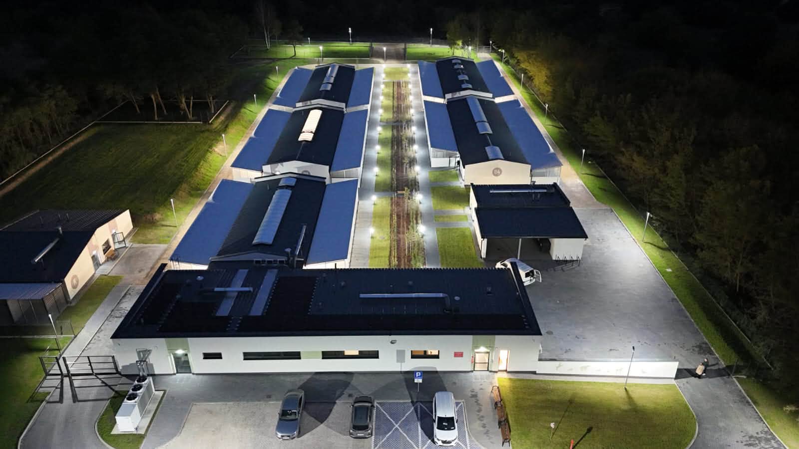 aktualność: Nowe Centrum Opieki nad Zwierzętami Bezdomnymi już otwarte!