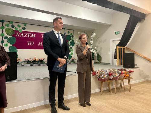 Wystąpienia okolicznościowe Zastępcy Prezydenta Miasta i Przewodniczącej Rady Miejskiej Tomaszowa Mazowieckiego z okazji Dnia Seniora w Domu Pobytu Dziennego przy ul. Niskiej 81